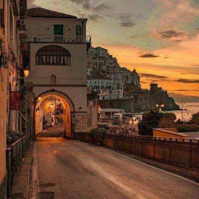 酒价内参3月25日价格发布 古井贡古20下跌2元/瓶